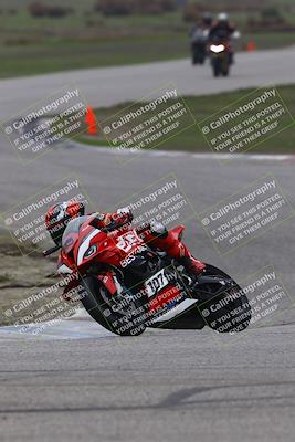 media/Nov-30-2025-TrackDaz (Sun) [[d8b22663df]]/A Group/Session 3 (Off Ramp)/